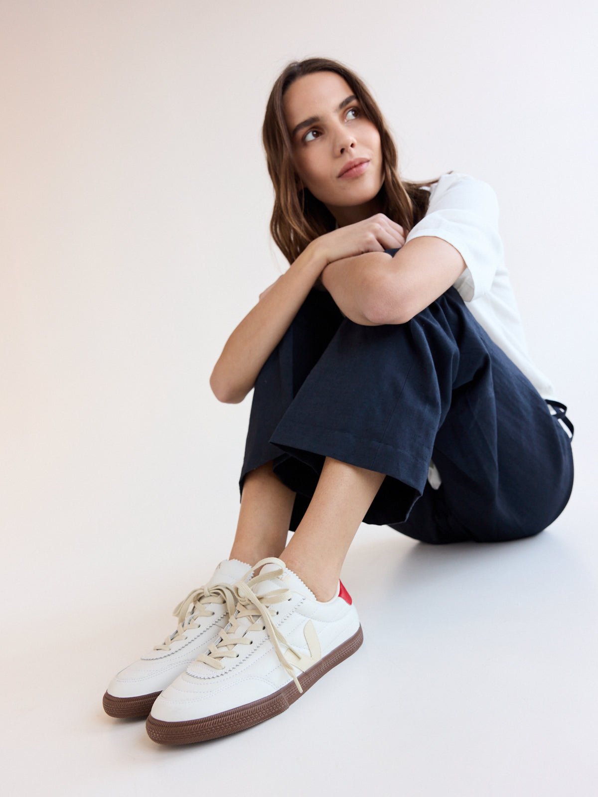 Panenka sneakers red Veja – Rue Blanche