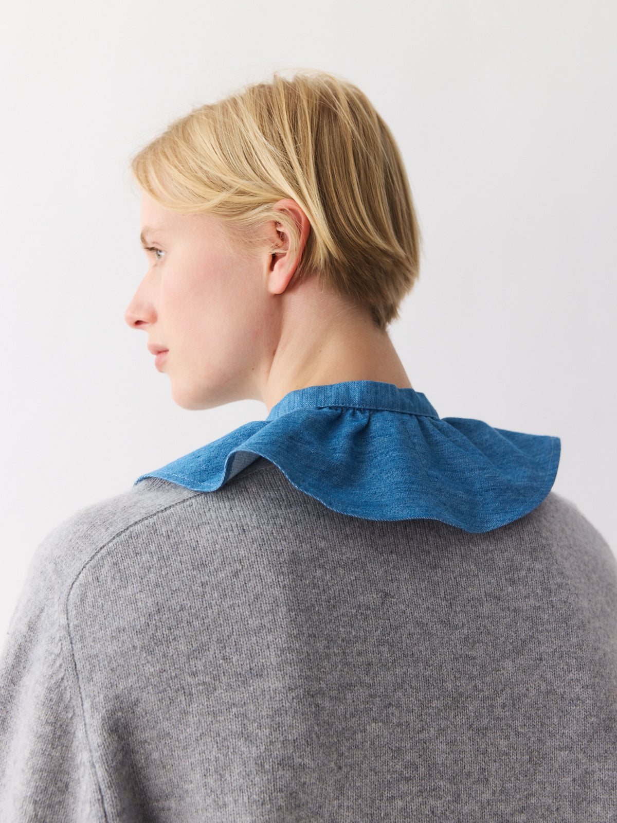 Colly Collar 25a Fj4840 – Rue Blanche