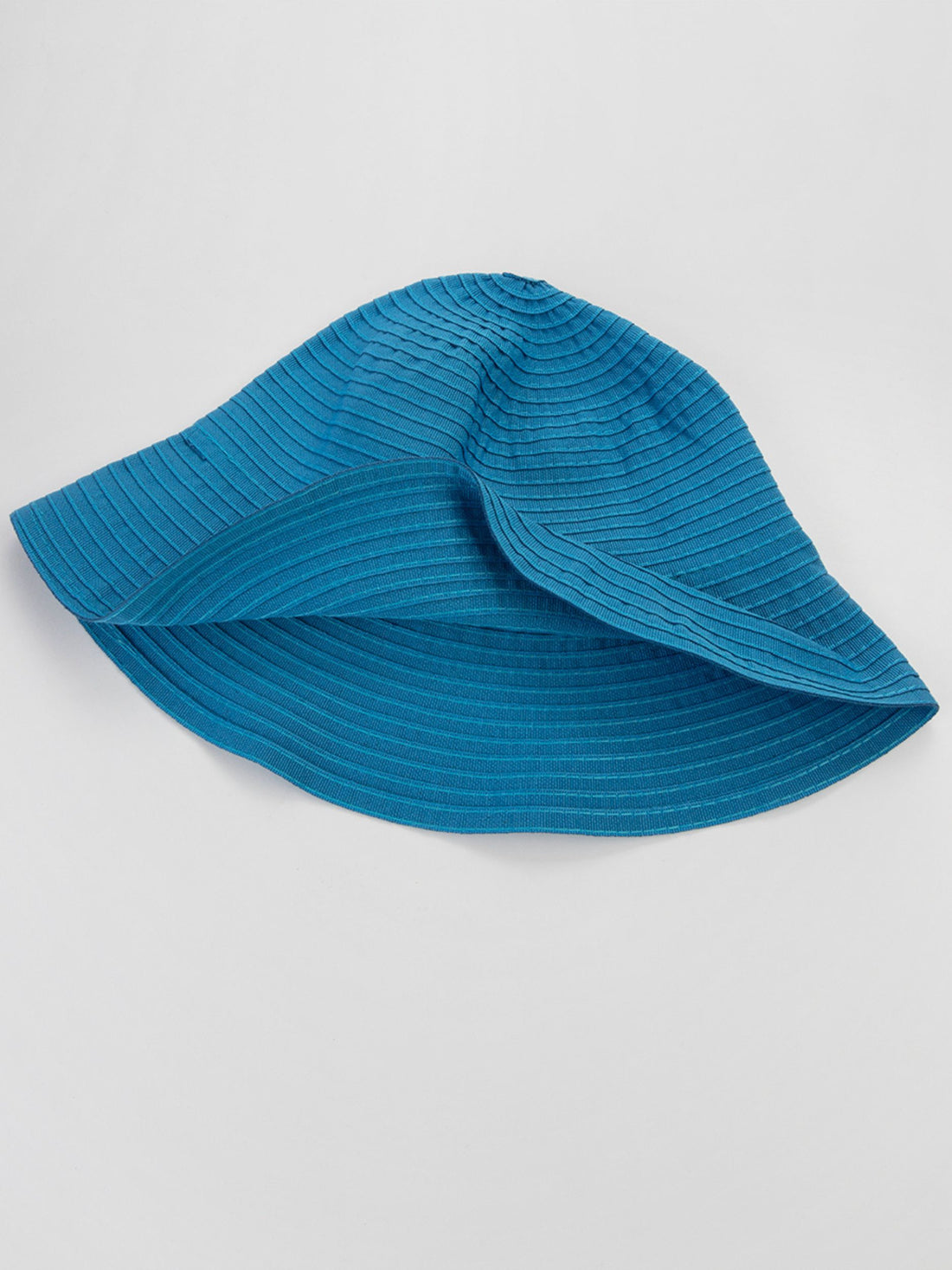 Cloche blue hat 23e - Grevi