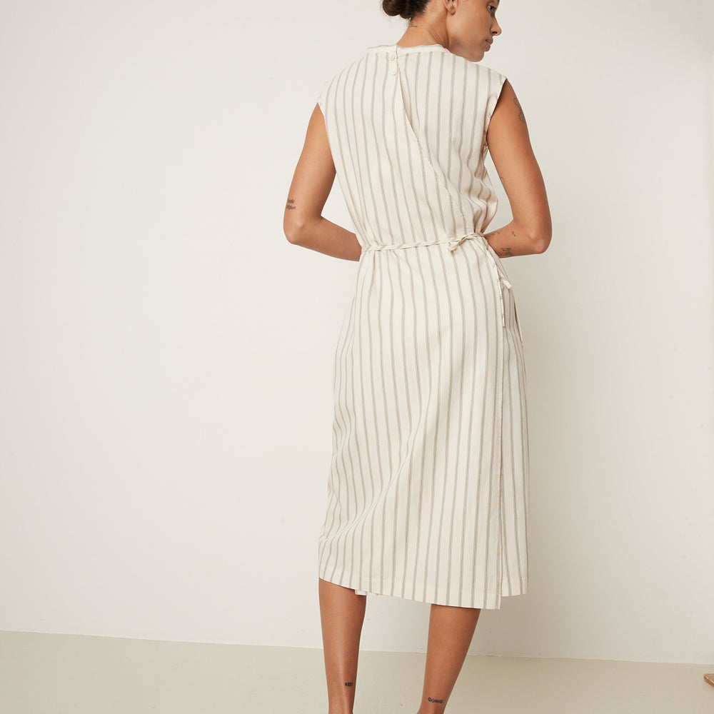 
                      
                        Robe de transport 25p Cr4799
                      
                    