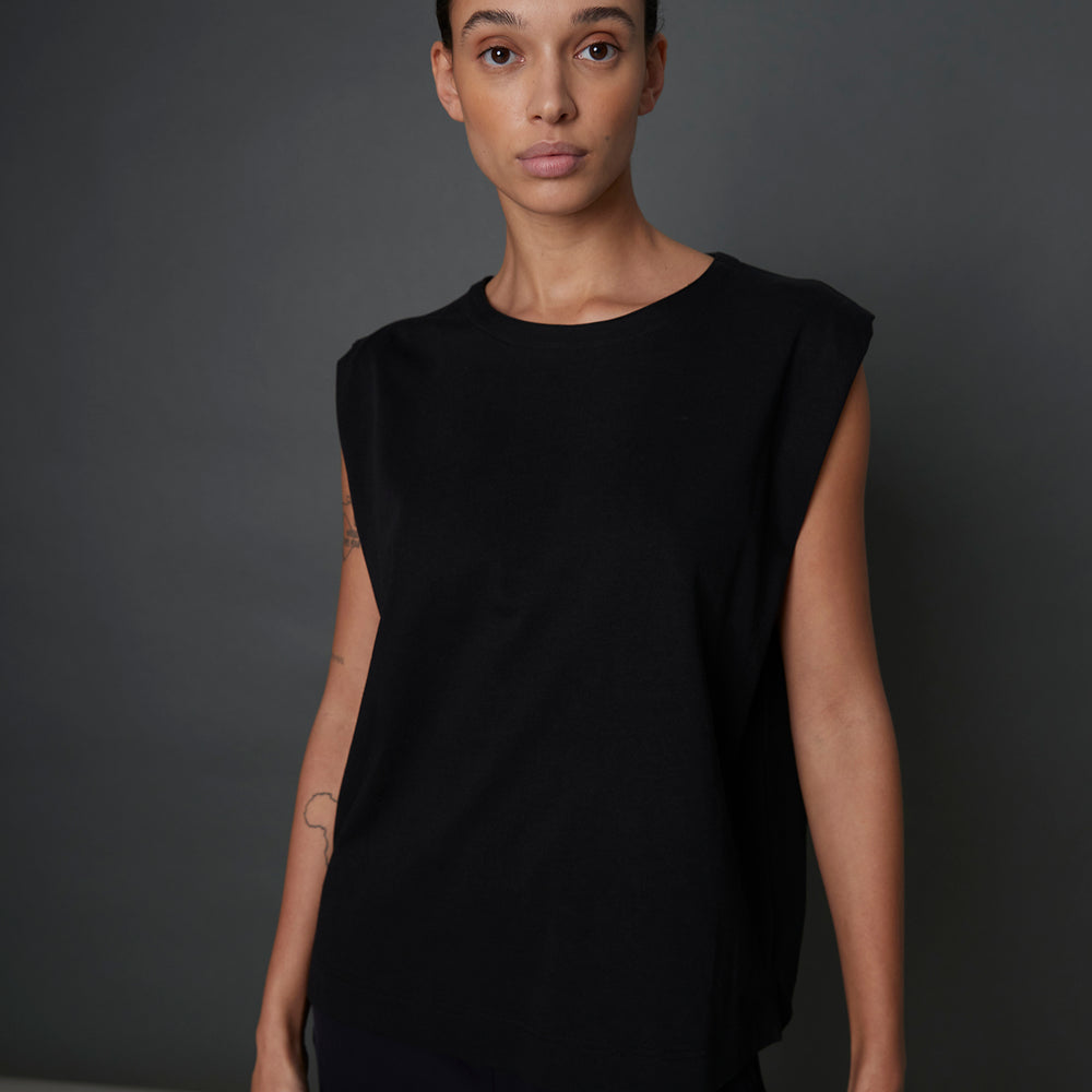 
                      
                        Net Sm 25p Black
                      
                    