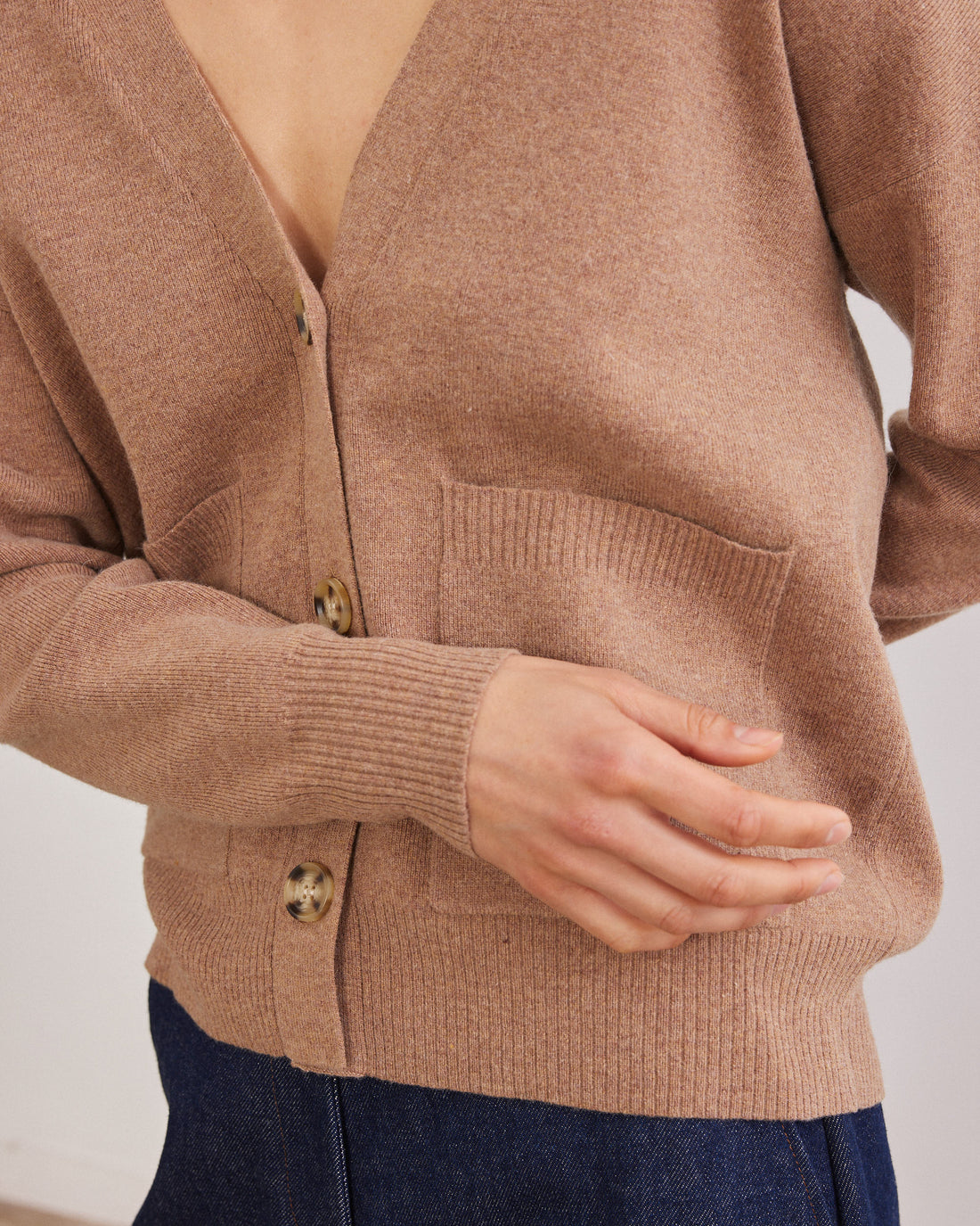 Shirley Cardi V 23a Camel