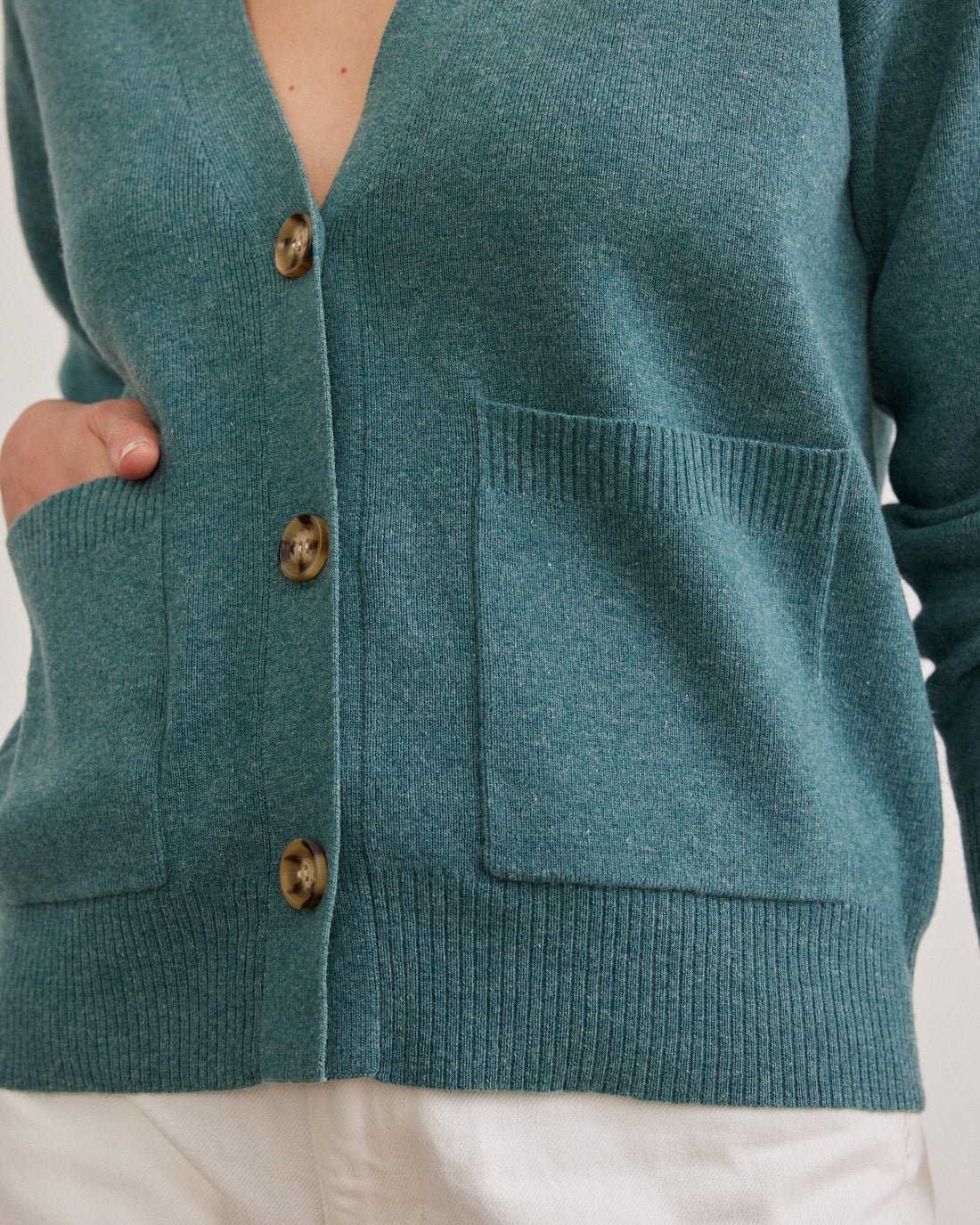 Shirley Cardi V 23a Aqua