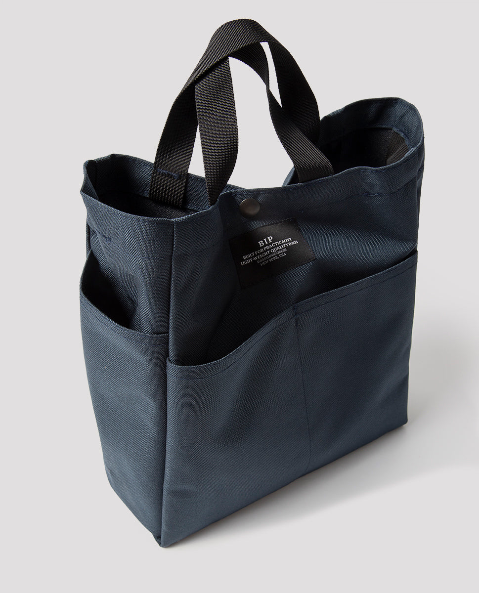 Multi pocket bag dark navy - Bags in Progress – Rue Blanche