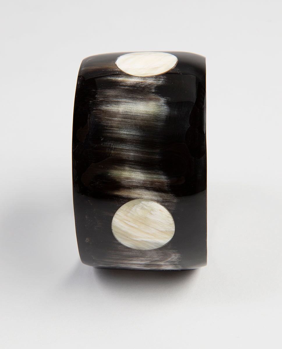 Pois bracelet noir 22h - L'indochineur